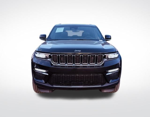 2024 Jeep Cherokee Limited 4xe photo 3