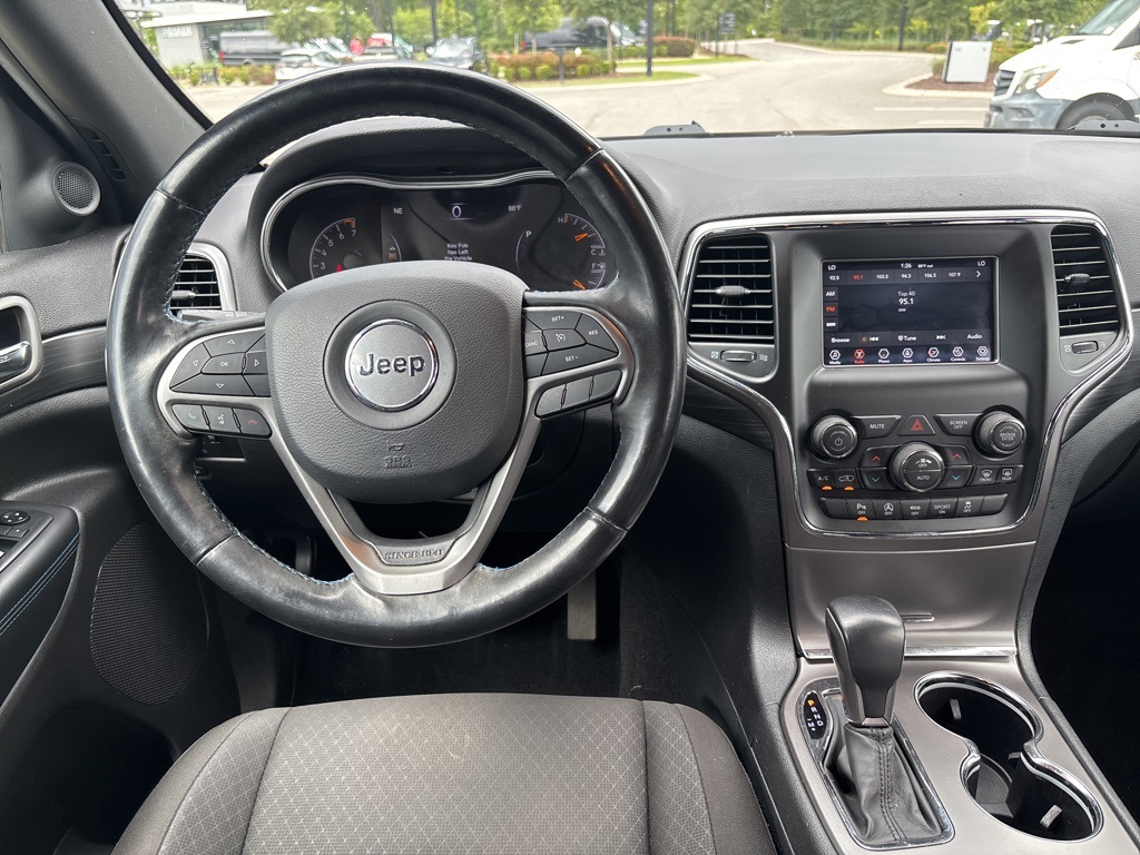 2020 Jeep Grand Cherokee Laredo Upland photo 18