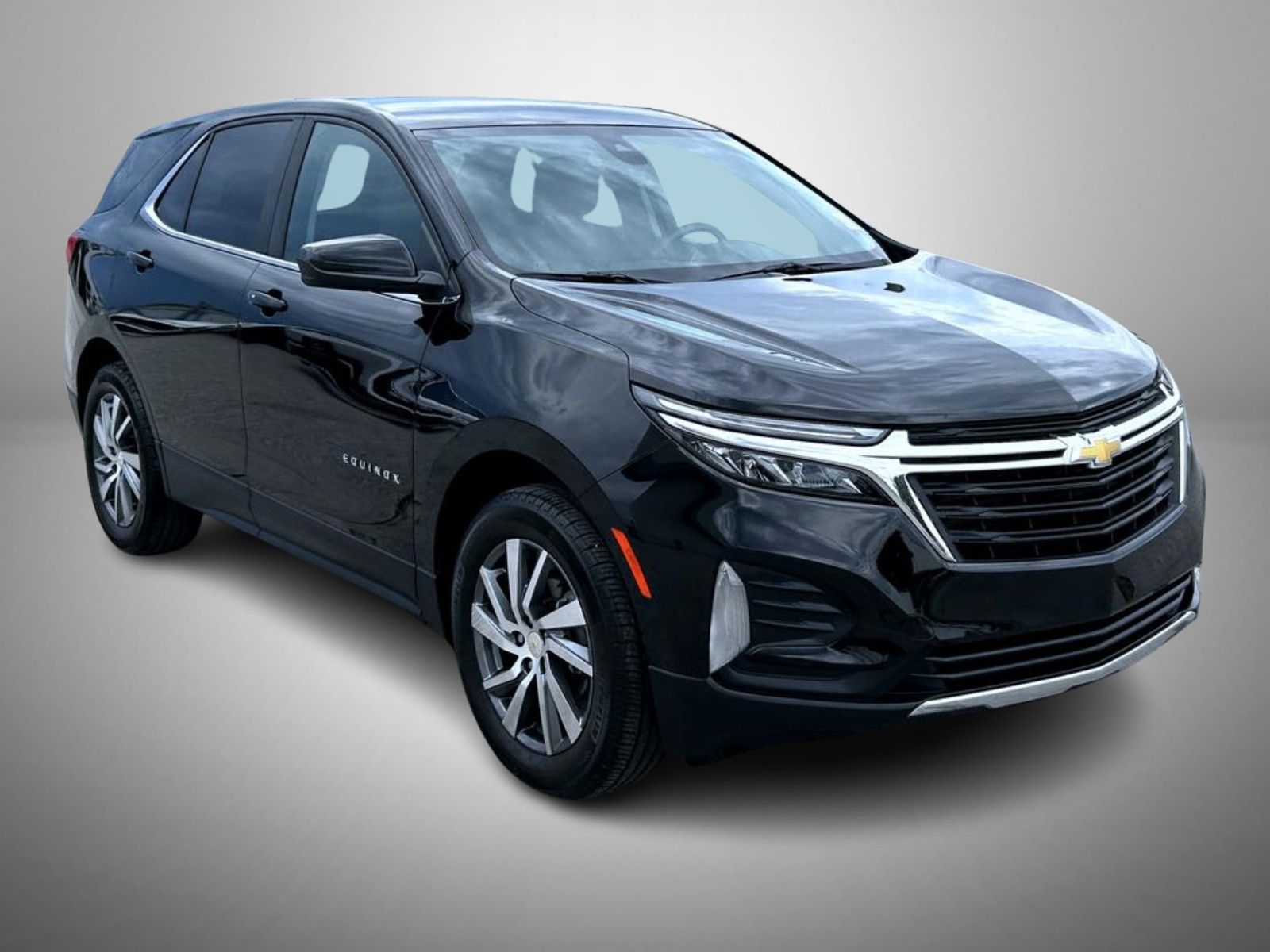 2023 Chevrolet Equinox LT photo 3