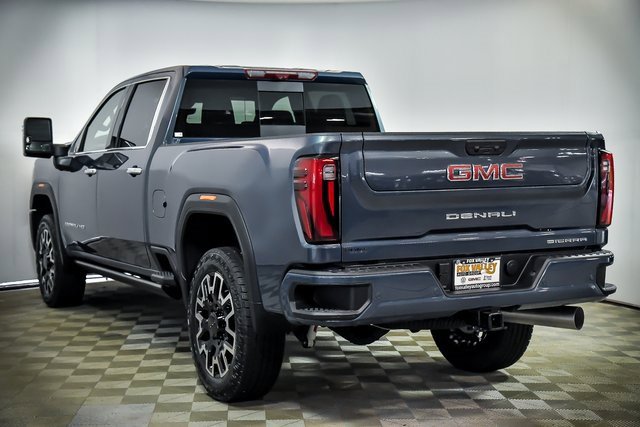 2025 Gmc Sierra 2500 HD Denali photo 3