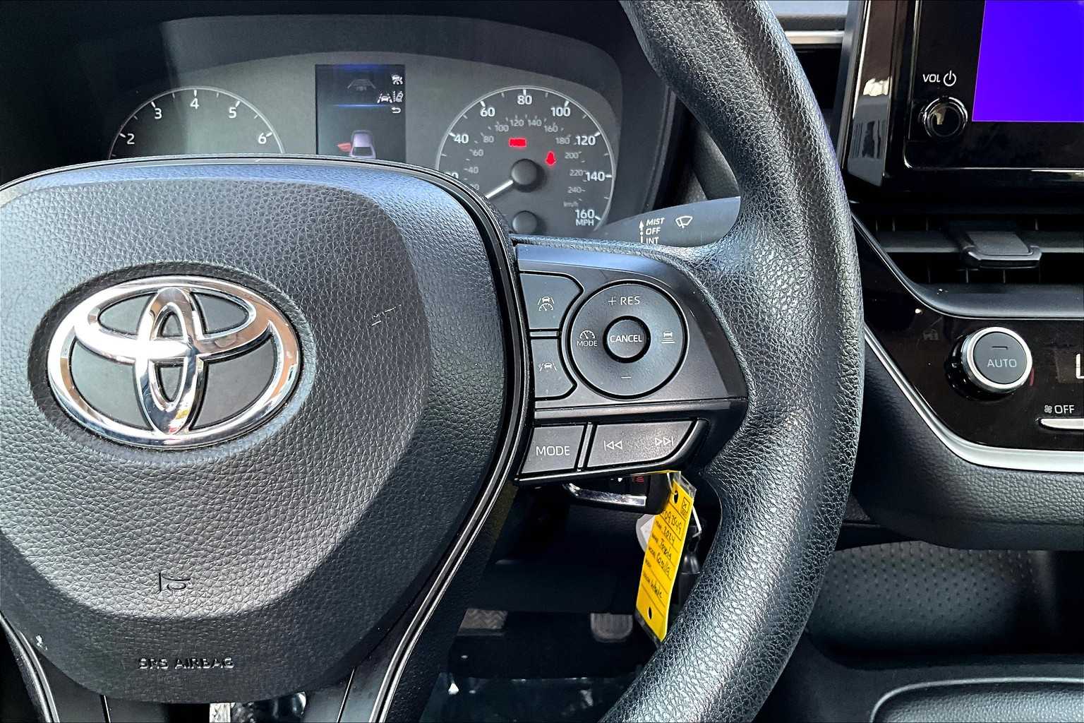 2024 Toyota Corolla LE photo 21