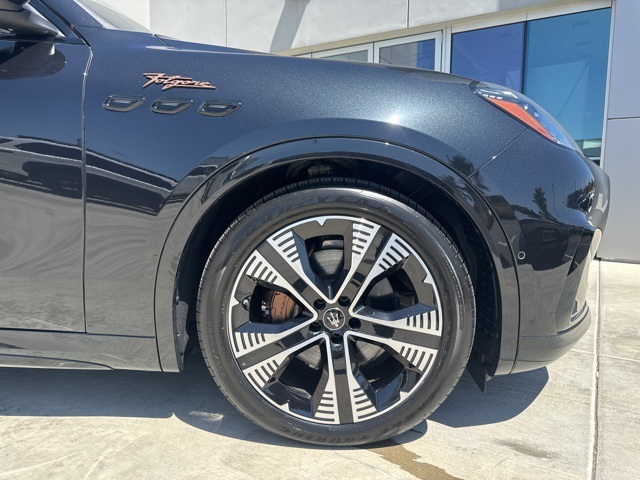 2025 Maserati Grecale photo 9
