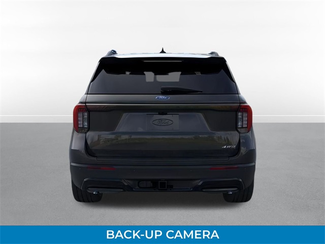 2025 Ford Explorer ST-Line photo 2