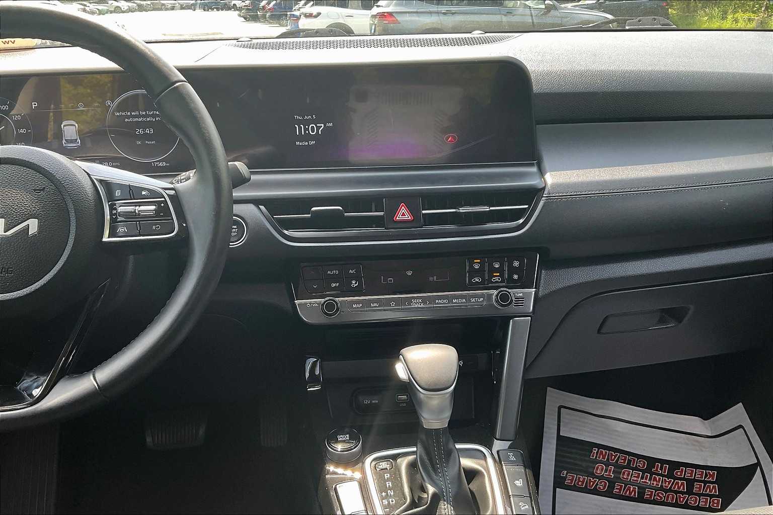2024 Kia Seltos EX photo 17
