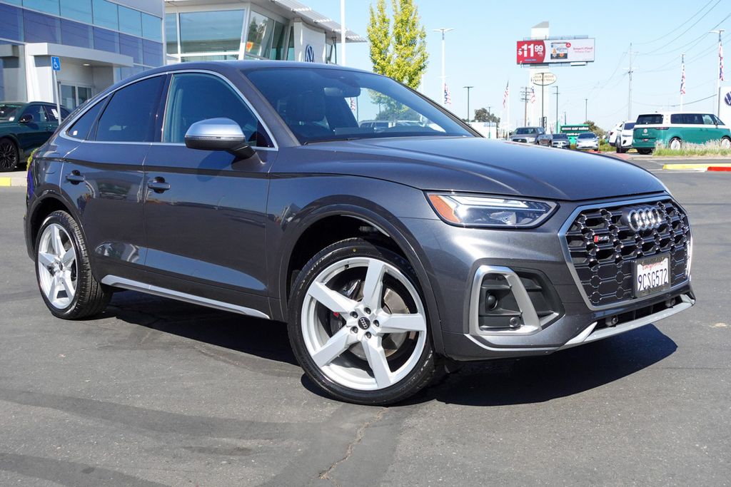 2022 Audi SQ5 Premium photo 2