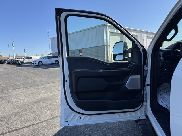 2025 Ford F-150 Lariat photo 11