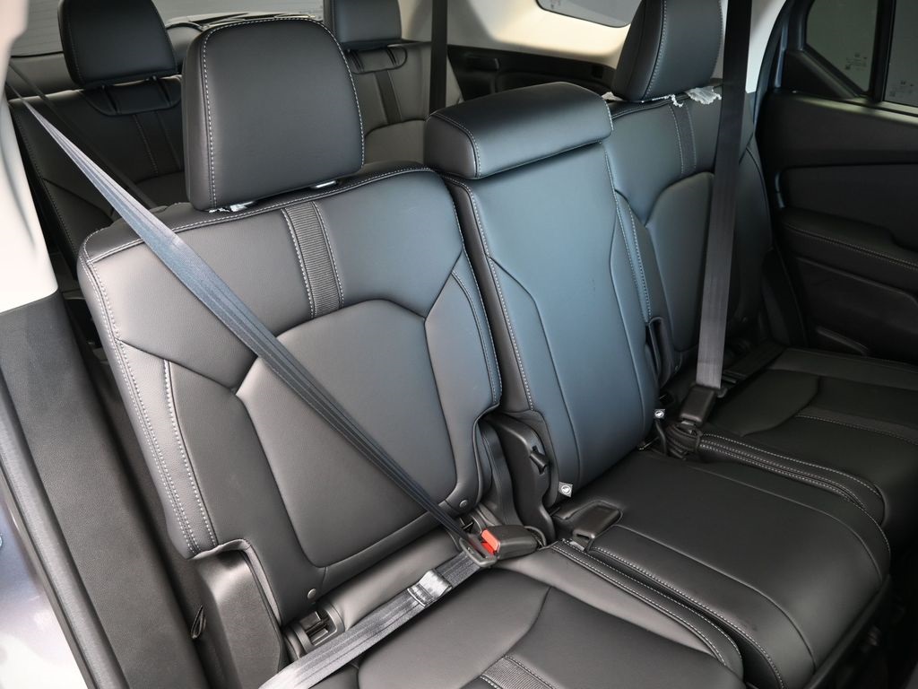 2025 Honda Pilot EX-L photo 32