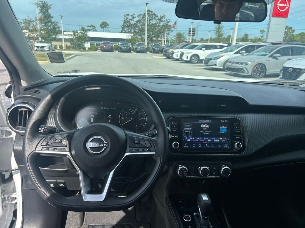 2023 Nissan Kicks SV photo 23