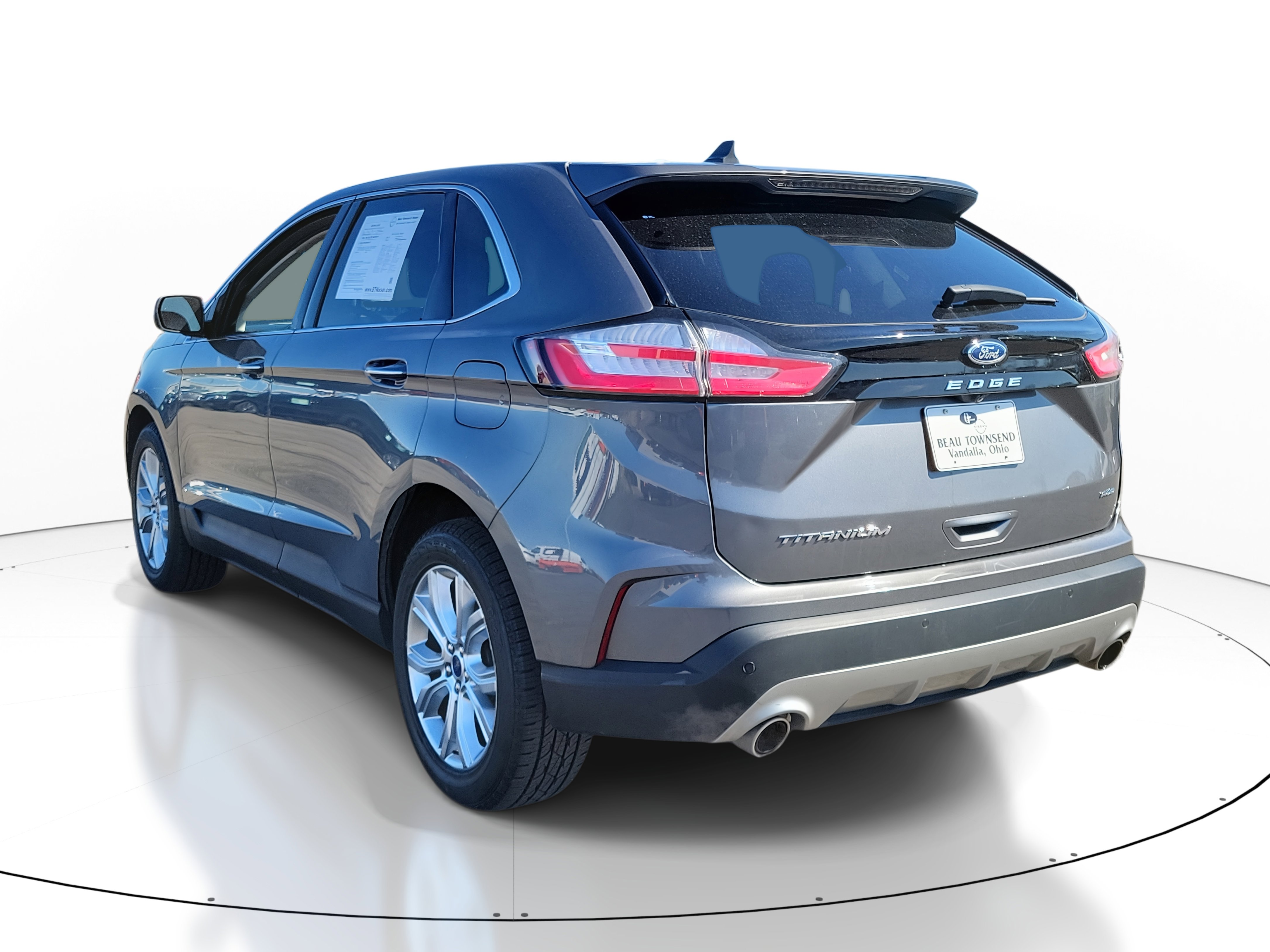 2022 Ford Edge Titanium photo 3