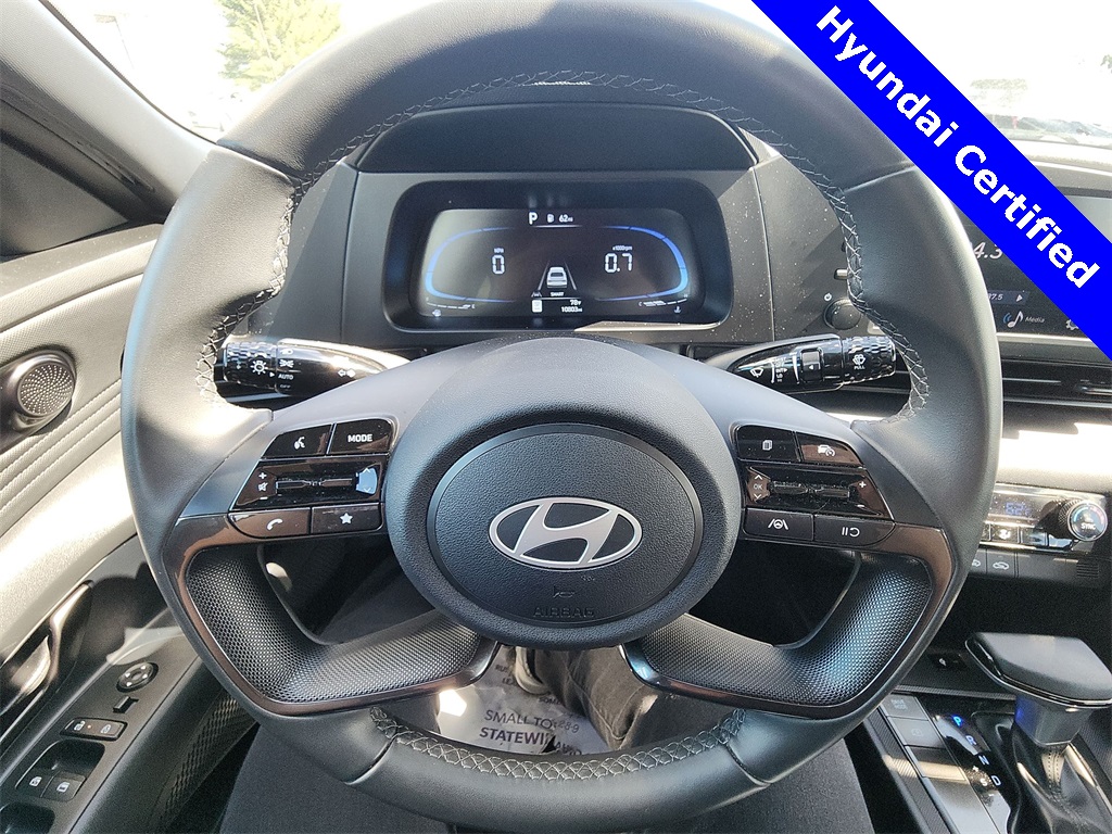 2025 Hyundai Elantra SEL Sport photo 13
