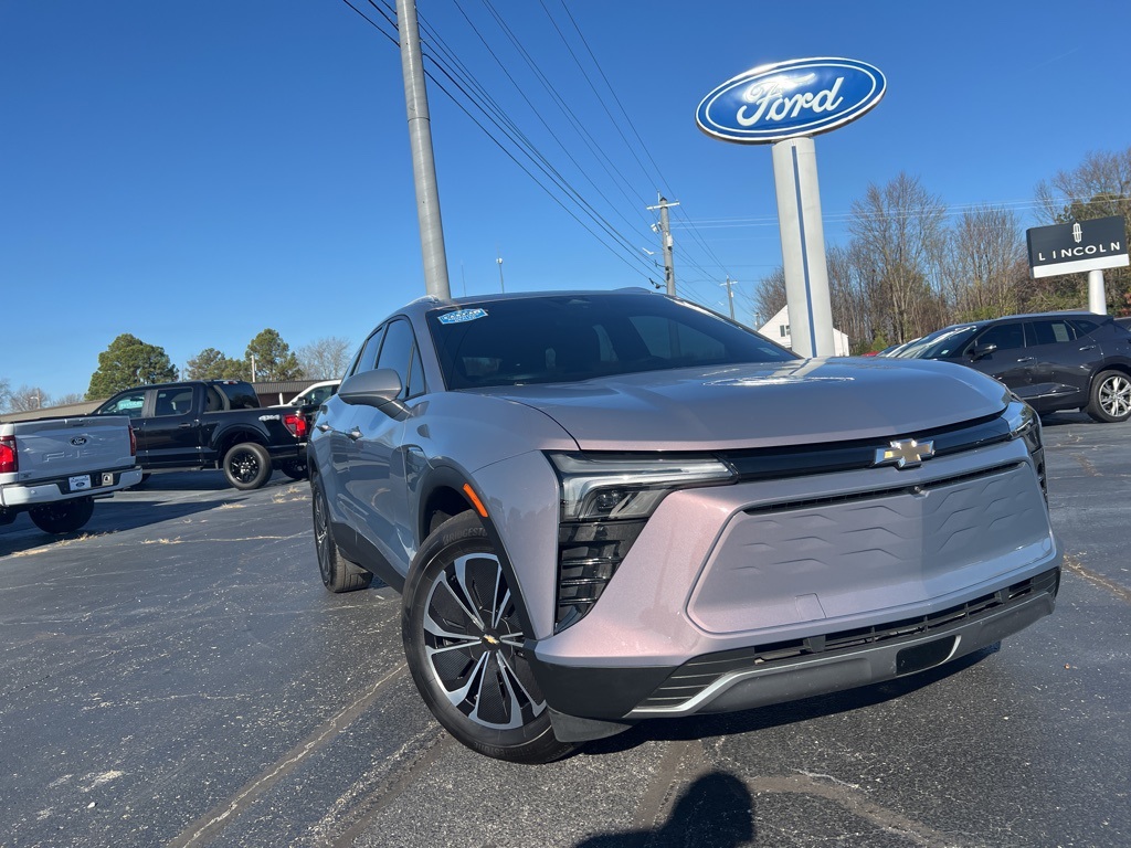 Used 2024 Chevrolet Blazer EV LT with VIN 3GNKDBRJ4RS244106 for sale in Mayfield, KY