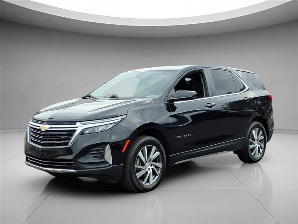 2022 Chevrolet Equinox LT's photo