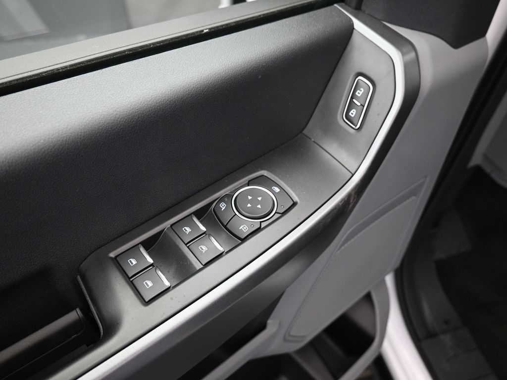 2025 Ford F-250 photo 7