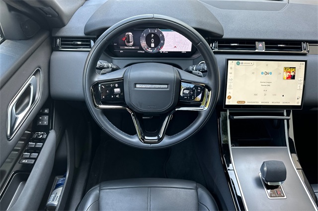 2025 Land Rover Range Rover Velar SE photo 13