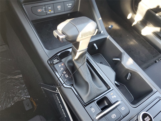 2025 Kia K5 LXS photo 23