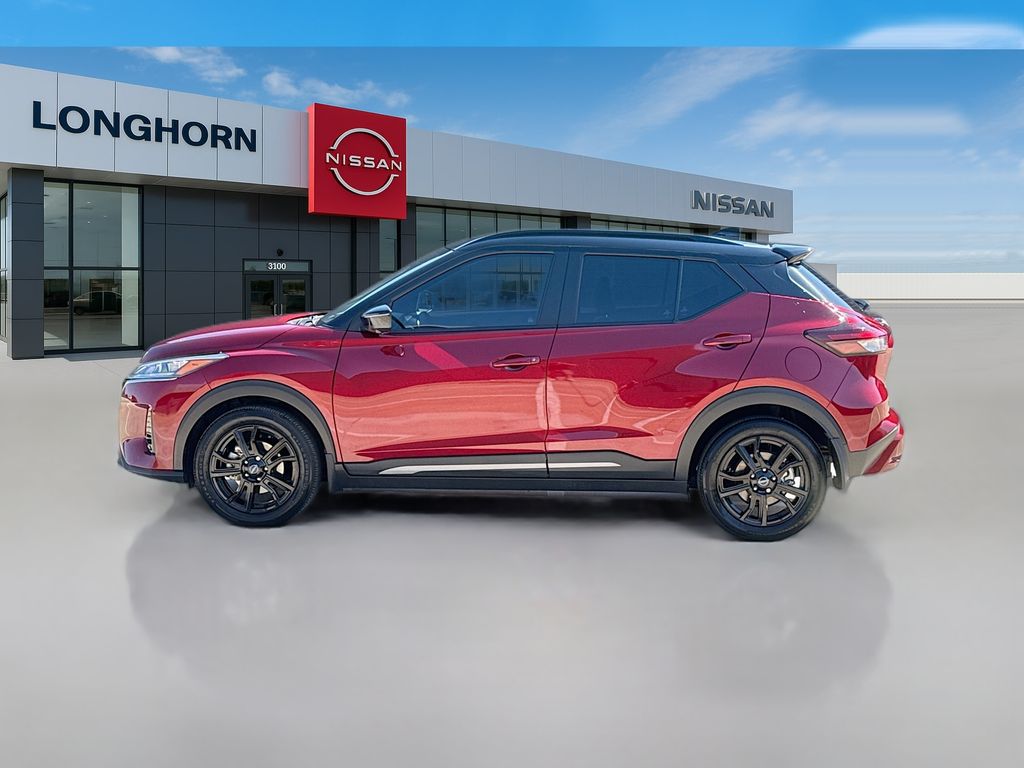 2024 Nissan Kicks SR photo 4