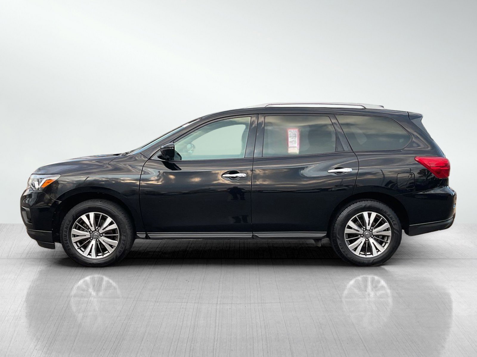 Used 2020 Nissan Pathfinder SL with VIN 5N1DR2CM5LC614431 for sale in Brainerd, Minnesota