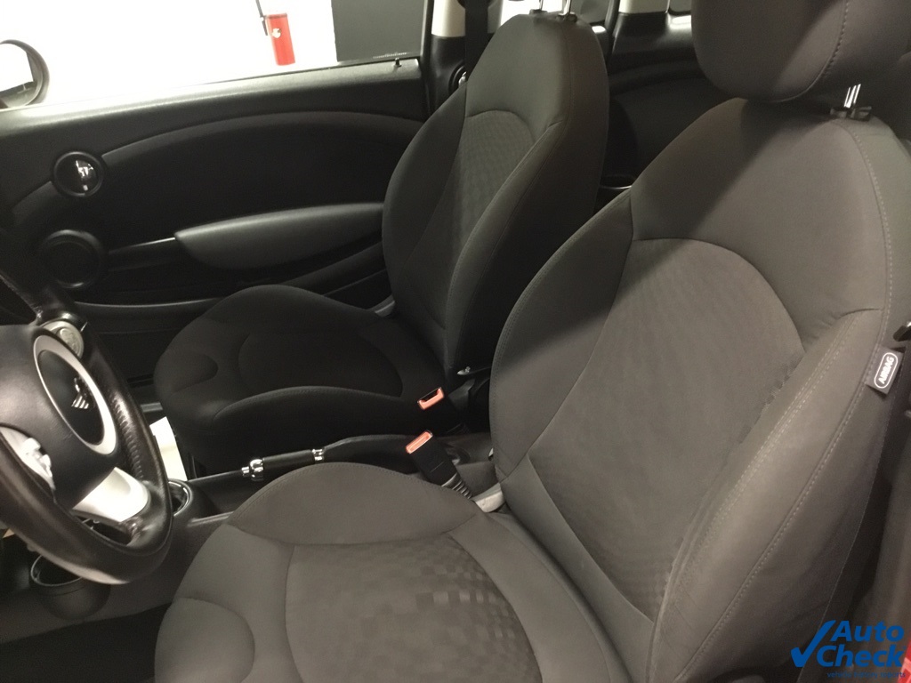 2010 Mini Clubman Base photo 15