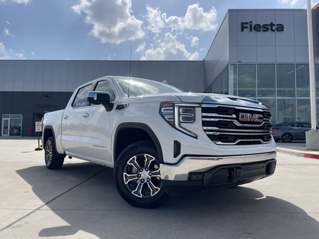 2024 GMC Sierra 1500 SLT's photo