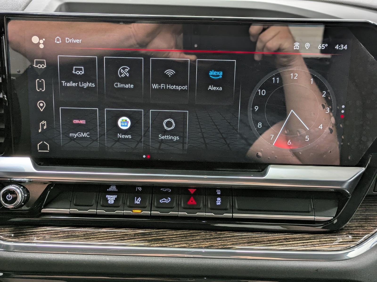 2024 Gmc Sierra HD SLE photo 29