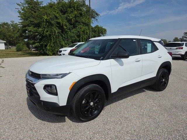 2023 Chevrolet Trailblazer LS photo 3