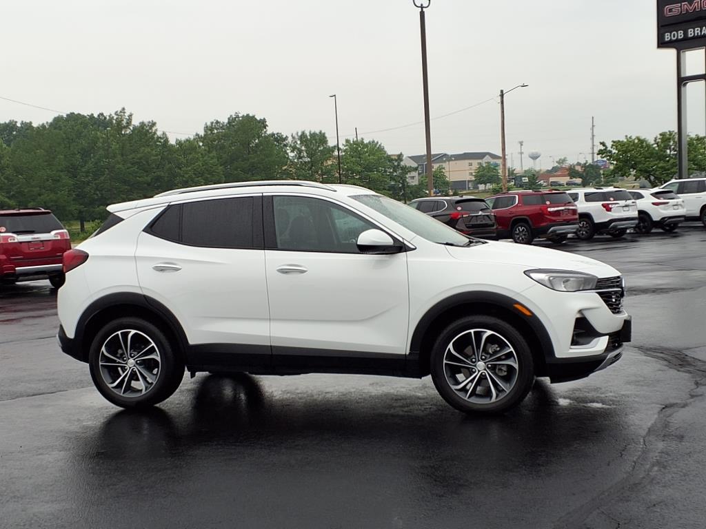2023 Buick Encore GX Select photo 2