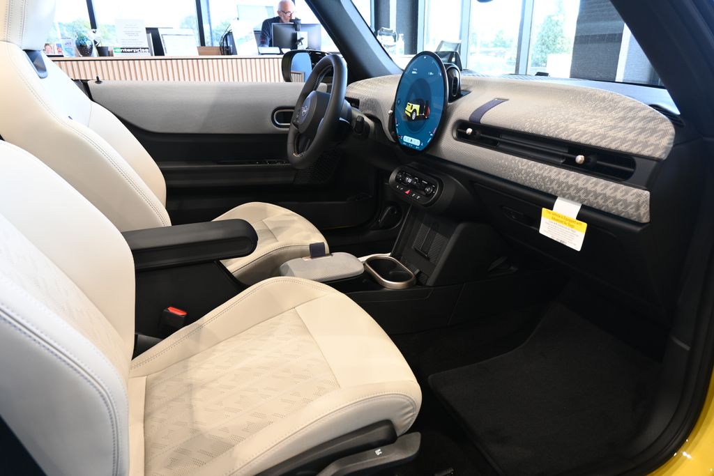 2026 Mini Cooper Convertible Signature photo 18