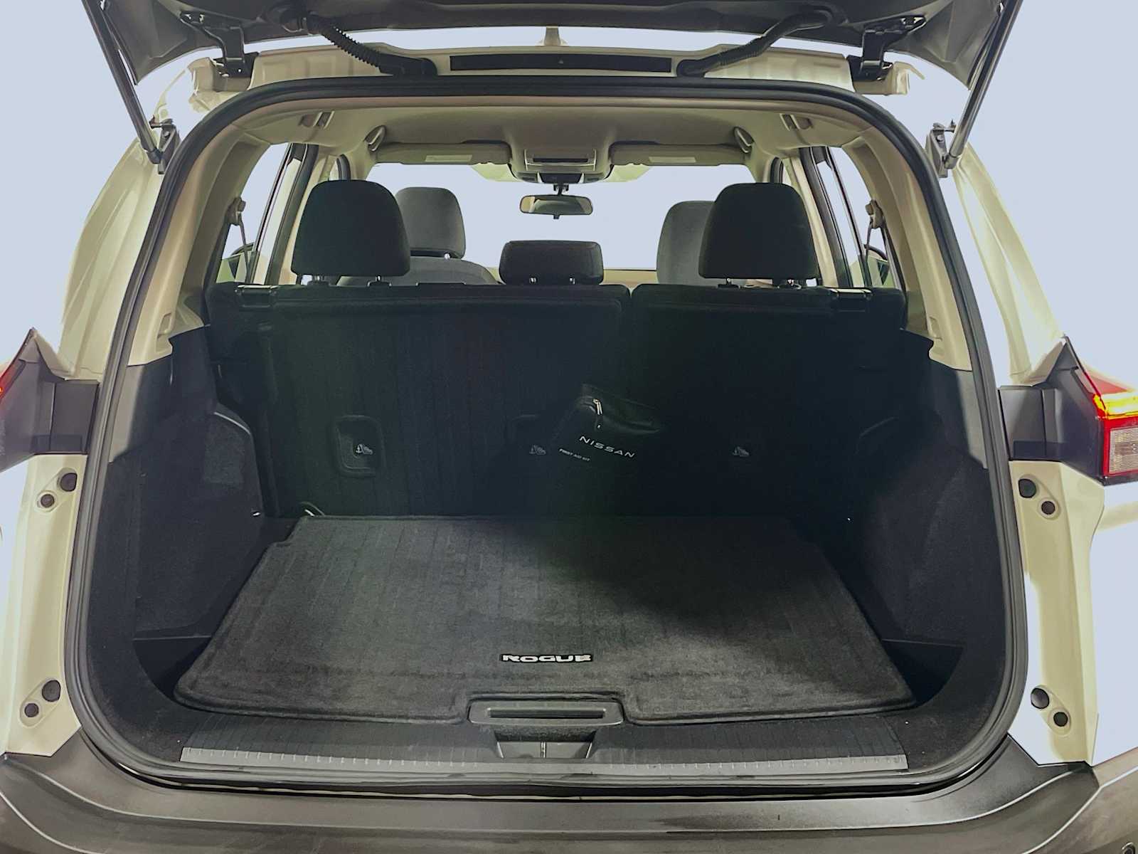 2023 Nissan Rogue S photo 20