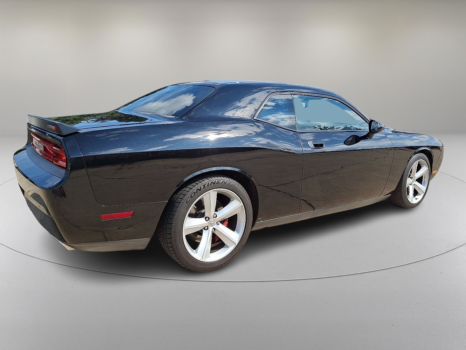 2009 Dodge Challenger SRT8 photo 11
