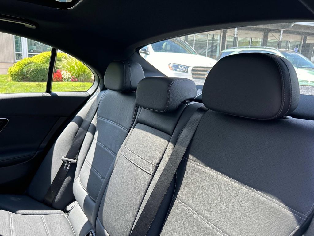 2024 Mercedes Benz C 300 4MATIC photo 31