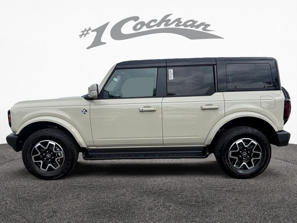 2025 Ford Bronco Outer Banks photo 4