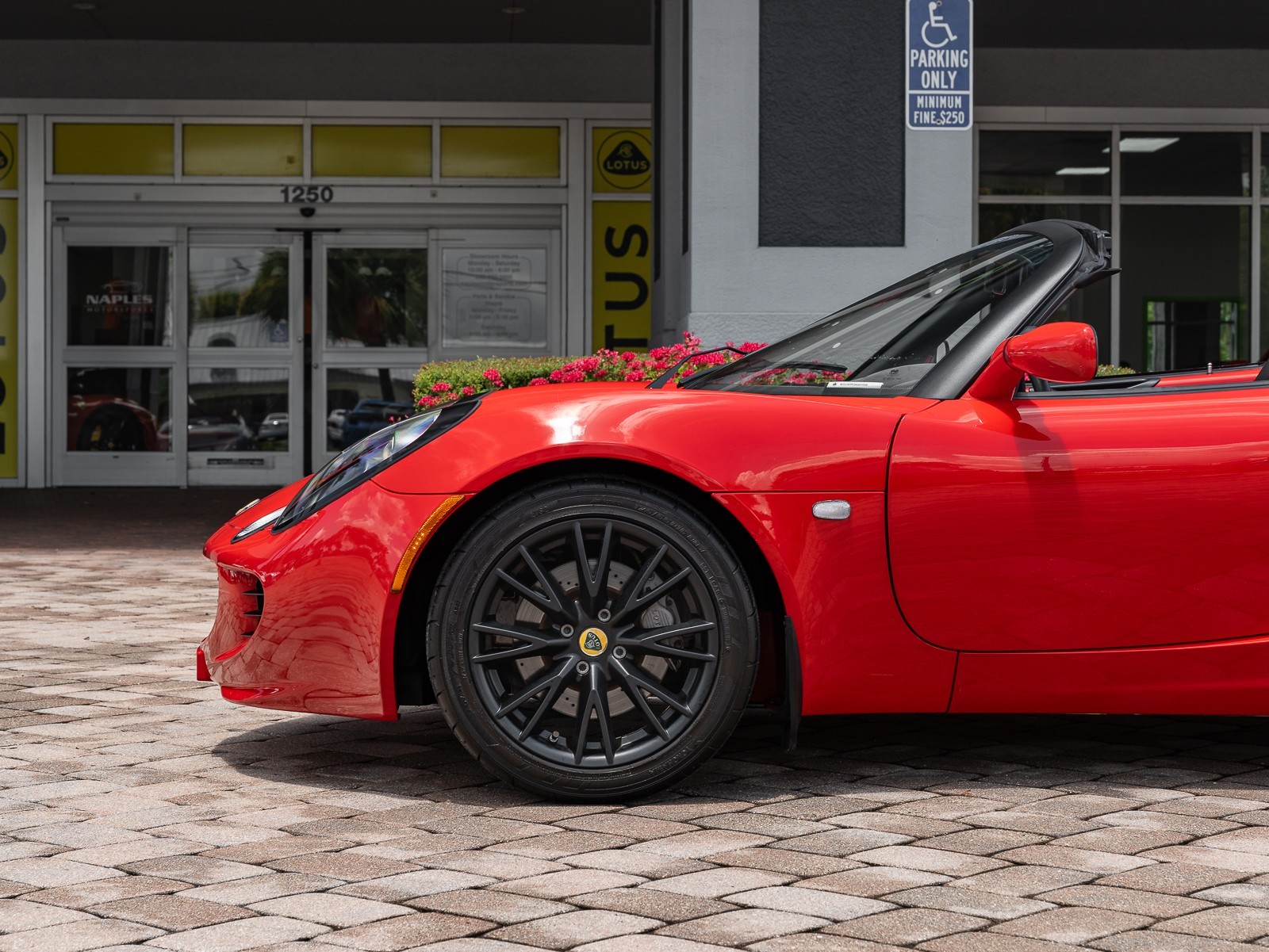 2010 Lotus Elise 111 photo 8
