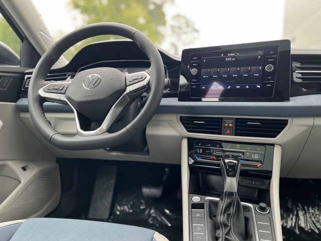 2026 Volkswagen Jetta SE photo 5