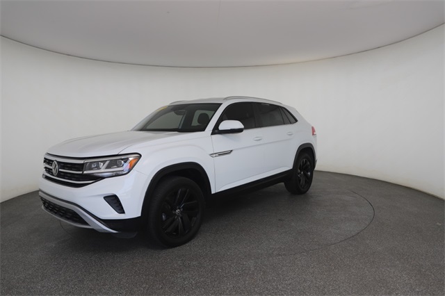 2023 Volkswagen Atlas Cross Sport SE Technology photo 3