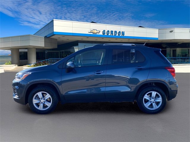2022 Chevrolet Trax LT photo 2