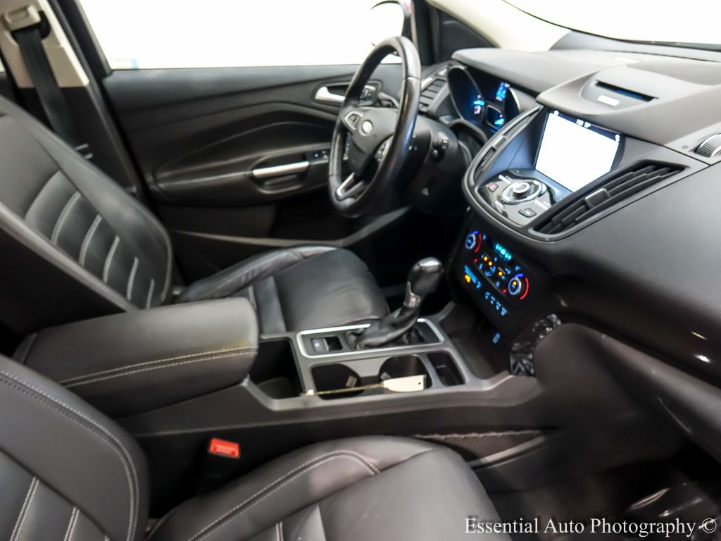 2017 Ford Escape Titanium photo 21