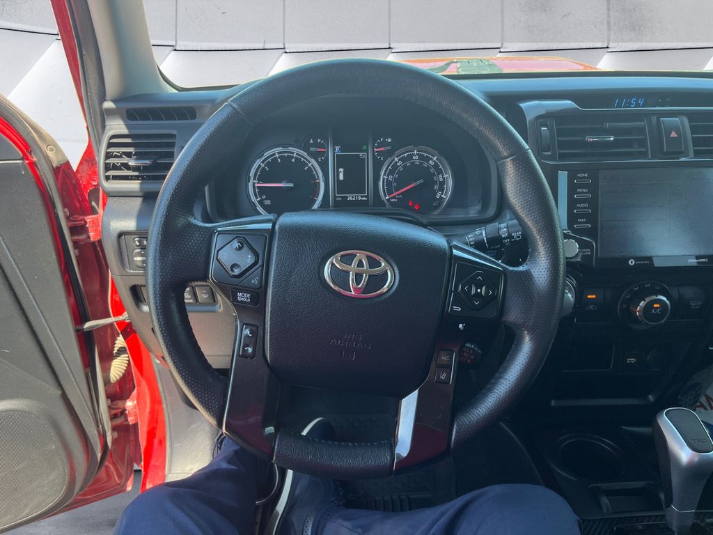 2023 Toyota 4Runner TRD Off-Road Premium photo 8