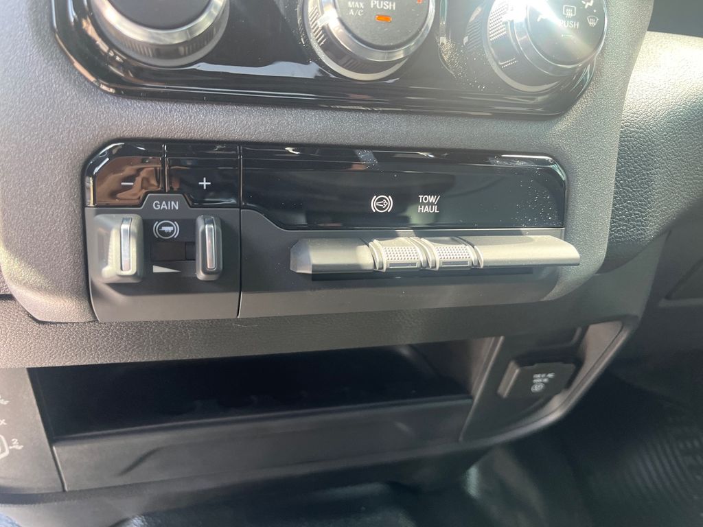 2025 Ram 2500 Tradesman photo 26