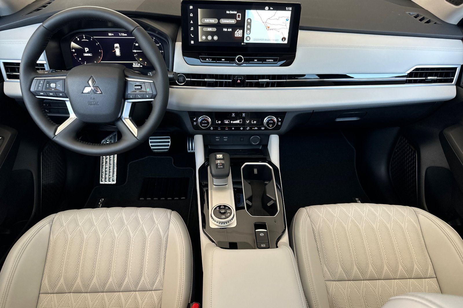 2025 Mitsubishi Outlander SEL photo 12