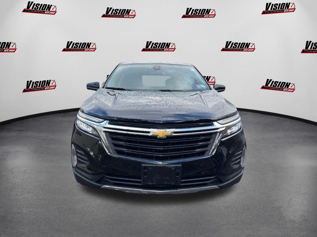 2023 Chevrolet Equinox LT photo 2
