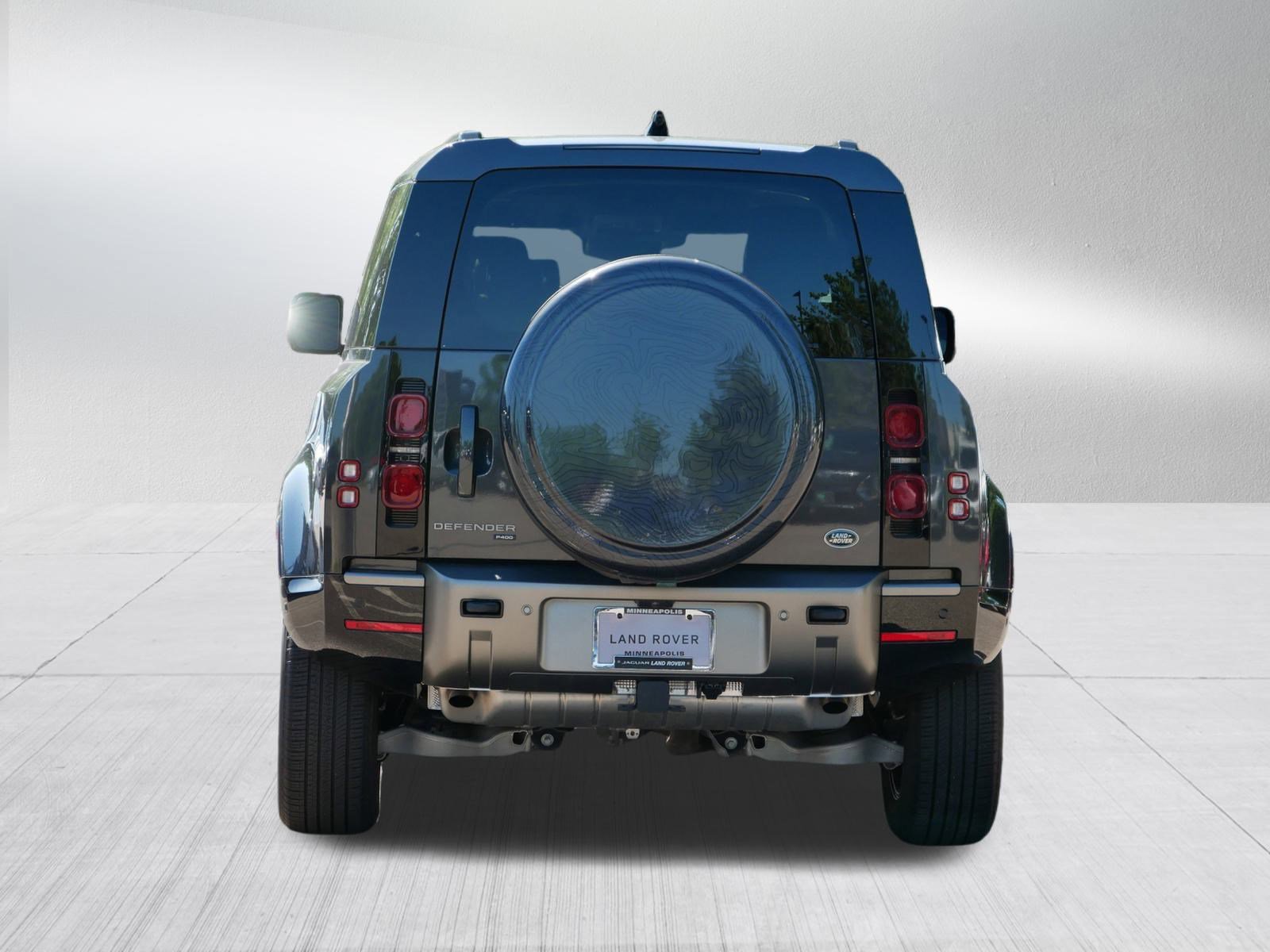 2022 Land Rover Defender X-Dynamic S photo 6