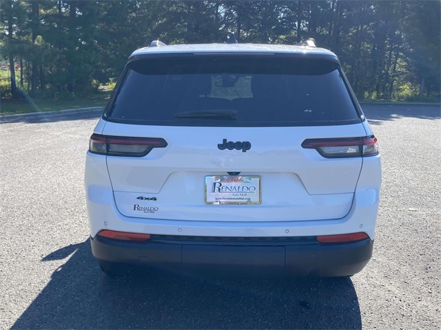 2023 Jeep Grand Cherokee Altitude photo 6