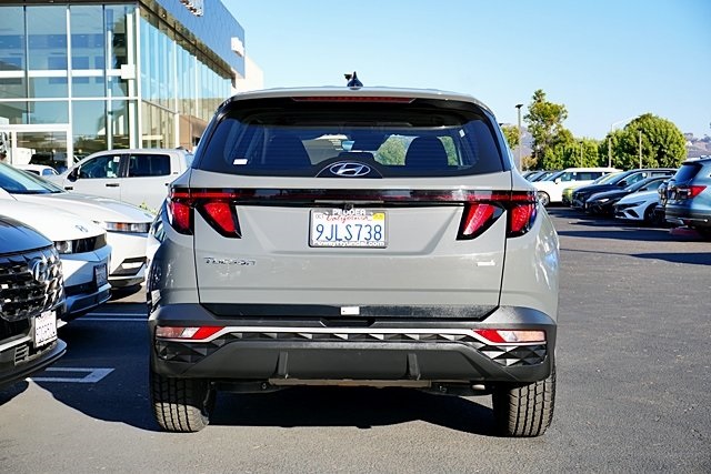 Used 2024 Gray Hyundai SE image 8