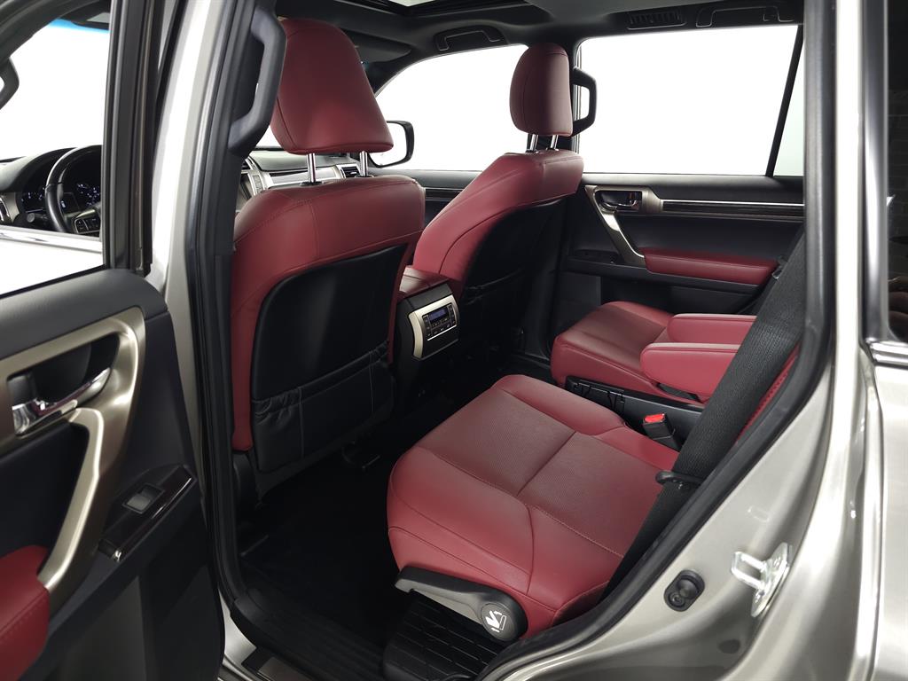 2020 Lexus GX Premium photo 29