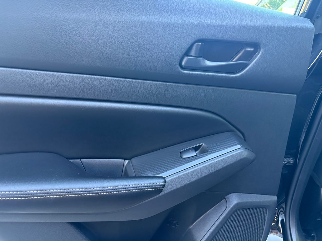 2024 Nissan Altima 2.5 SV photo 27