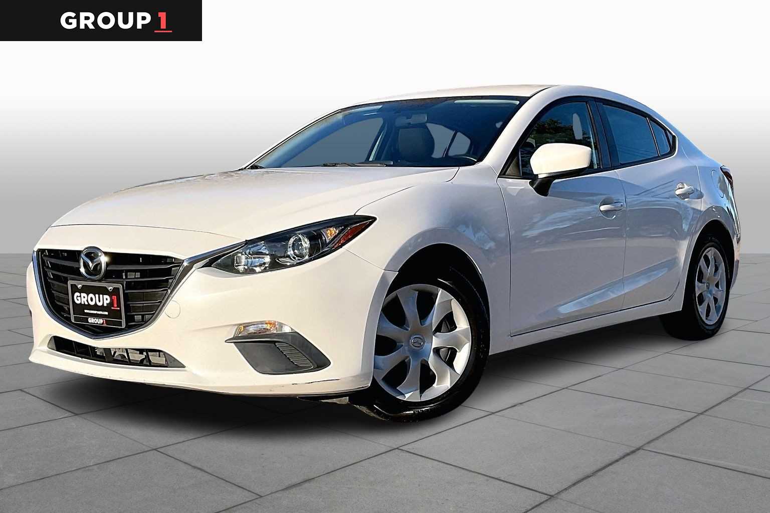 2015 Mazda MAZDA3 i Sport's photo