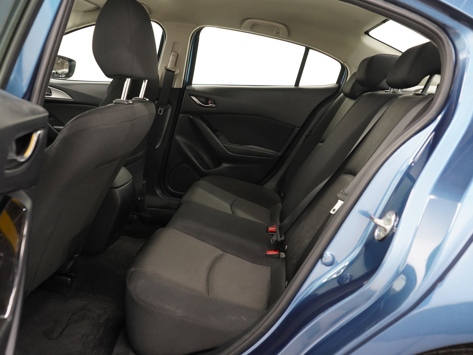 2018 Mazda Mazda3 Sport photo 11
