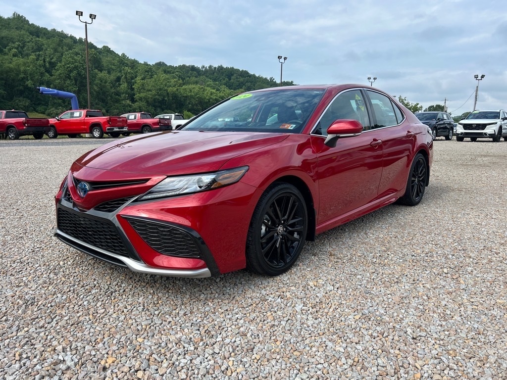 2024 Toyota Camry Hybrid XSE photo 3