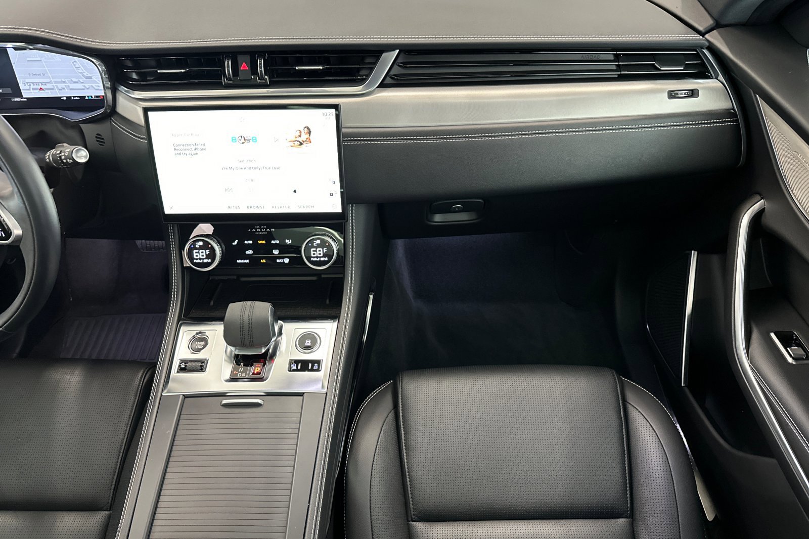 2025 Jaguar F-PACE P250 R-Dynamic S photo 23