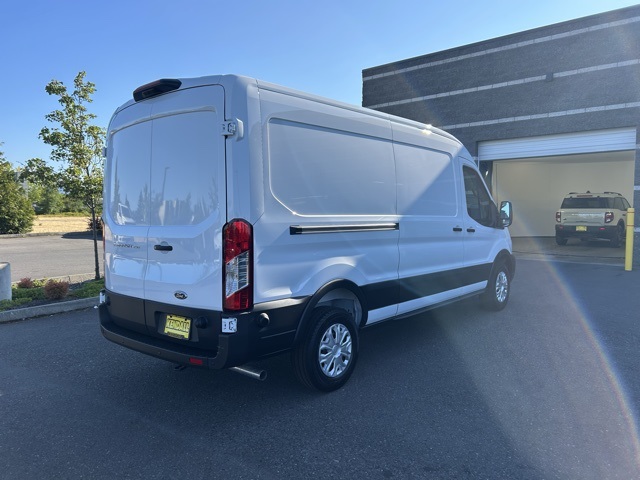 2025 Ford Transit photo 4